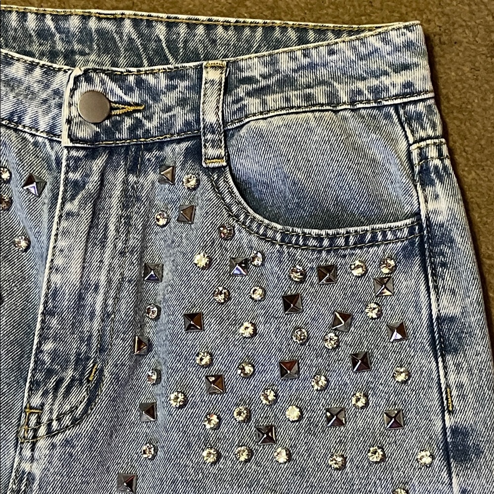 💙👖Fun bedazzled women’s jeans / size small (4)